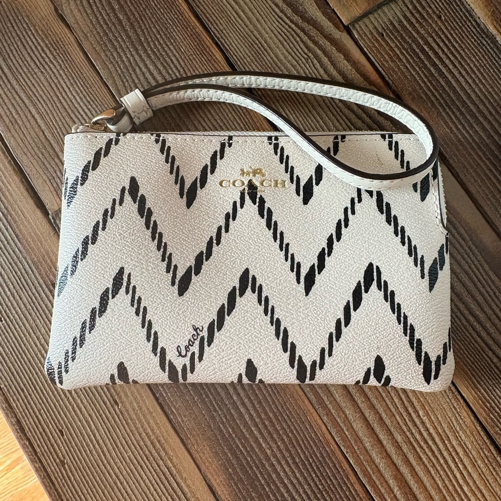 Coach Zigzag Pattern Wristlet in Black and White